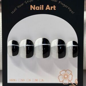 Black and White Nail Art Set